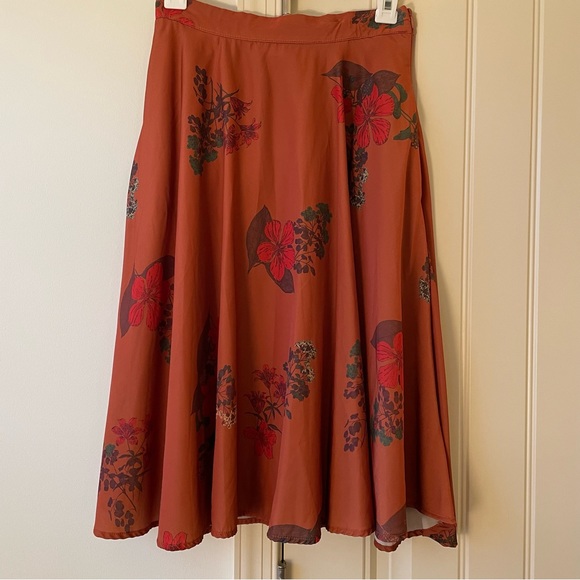 ModCloth Orange Floral A Line Swing Skirt - super cute and classic - Picture 1 of 10